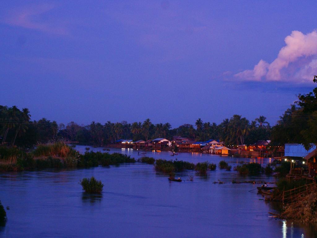 Sala Done Khone Hotel Ban Khon Exterior foto